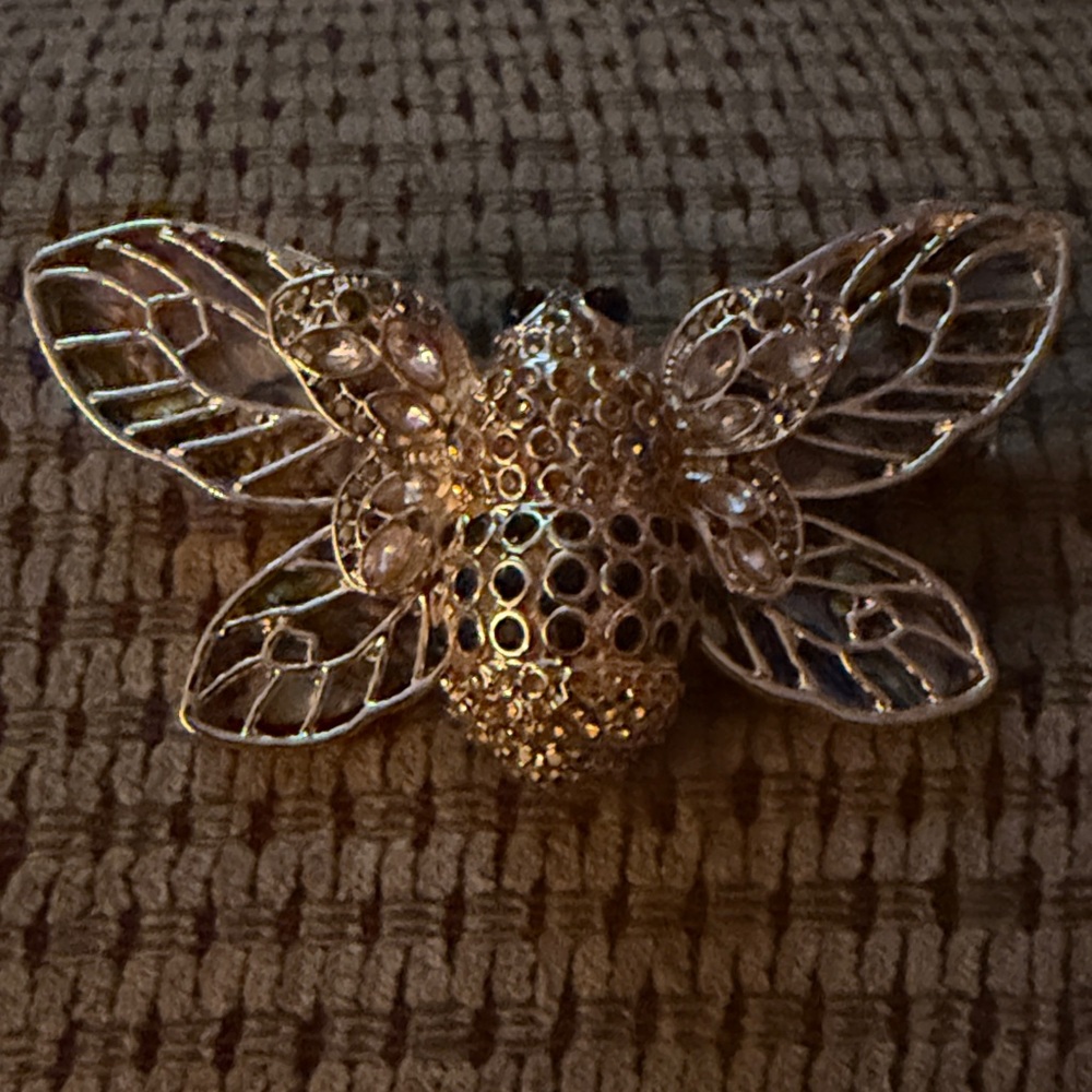 Gold Bee Brooch Pin - Women's Accessory